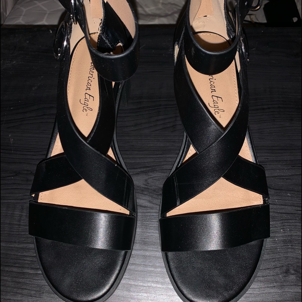 American Eagle Sandals